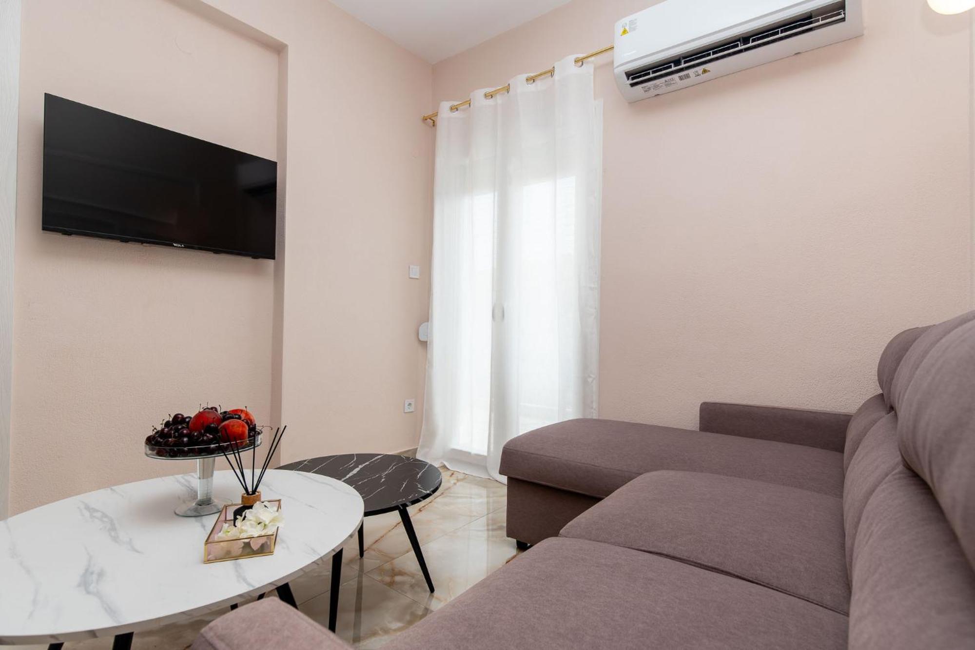 Sea Side Apartment Nea Poteidaia